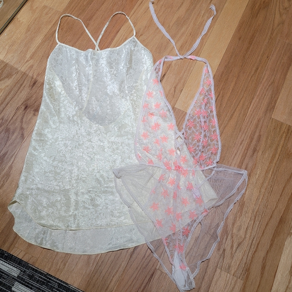 Victoria's Secret Nightie Bundle M - Picture 1 of 10